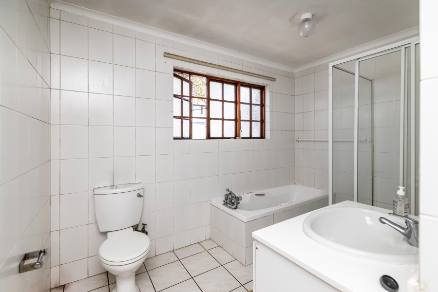 To Let 3 Bedroom Property for Rent in Selborne Eastern Cape